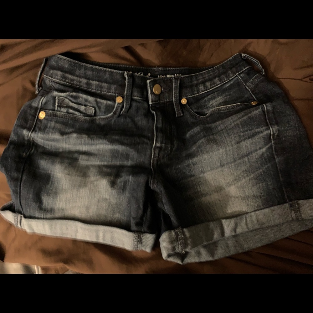 Mossimo High Rise Mid Shorts Size 2 Waist 26